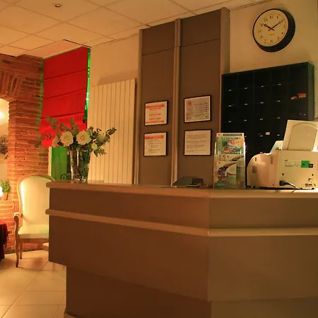 Otel De Bordeaux 2*